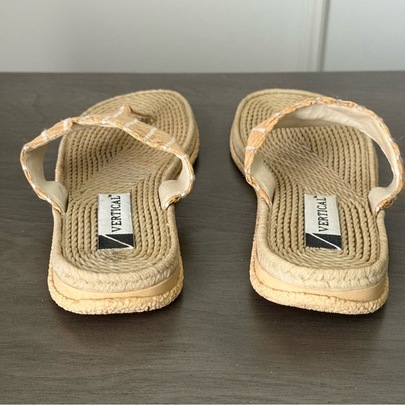 Vertical Tan and White Woven Sandals Size 9 - Picture 2 of 6